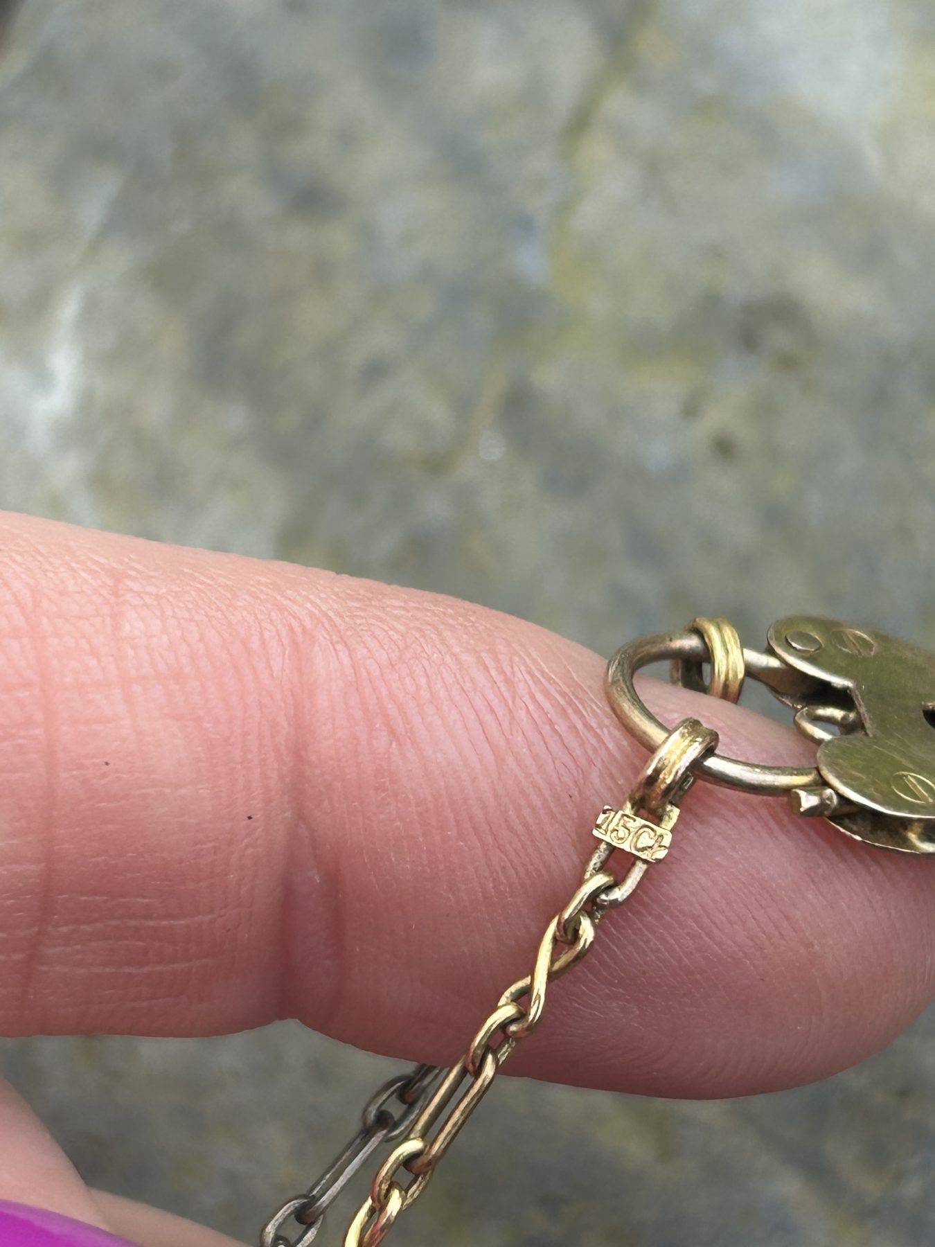 Antique trio of 9ct gold charms - Image 5