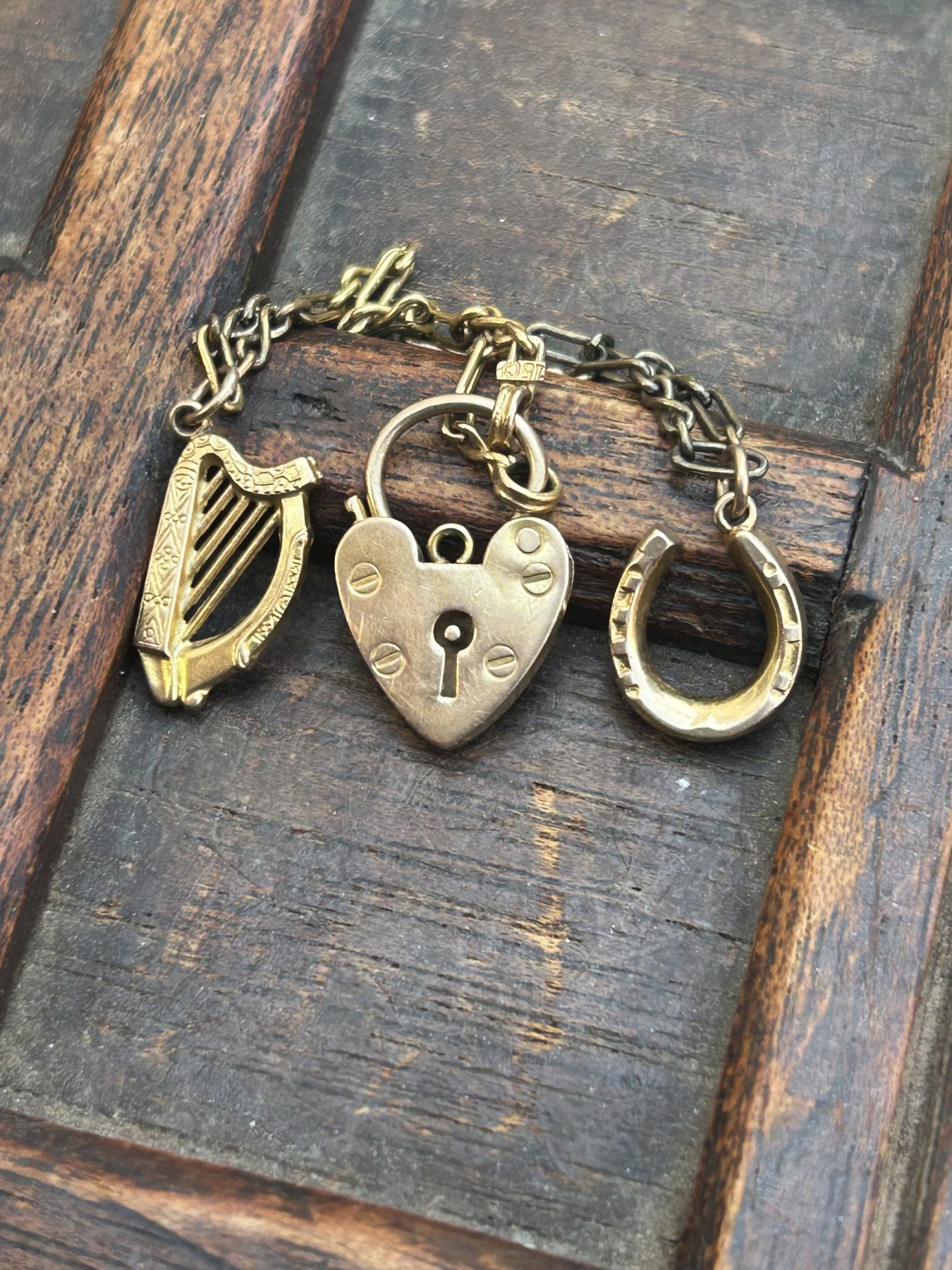 Antique trio of 9ct gold charms - Image 2